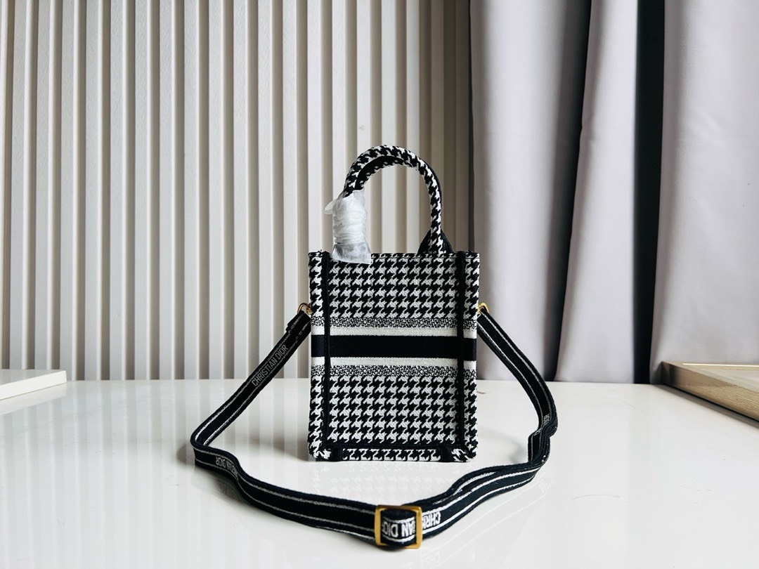 Bagsaaa D10r Phone Book ToteBlack and White Macro Houndstooth Embroidery - 13.5*5*18cm