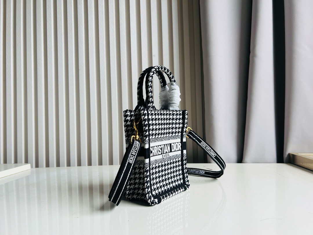 Bagsaaa D10r Phone Book ToteBlack and White Macro Houndstooth Embroidery - 13.5*5*18cm