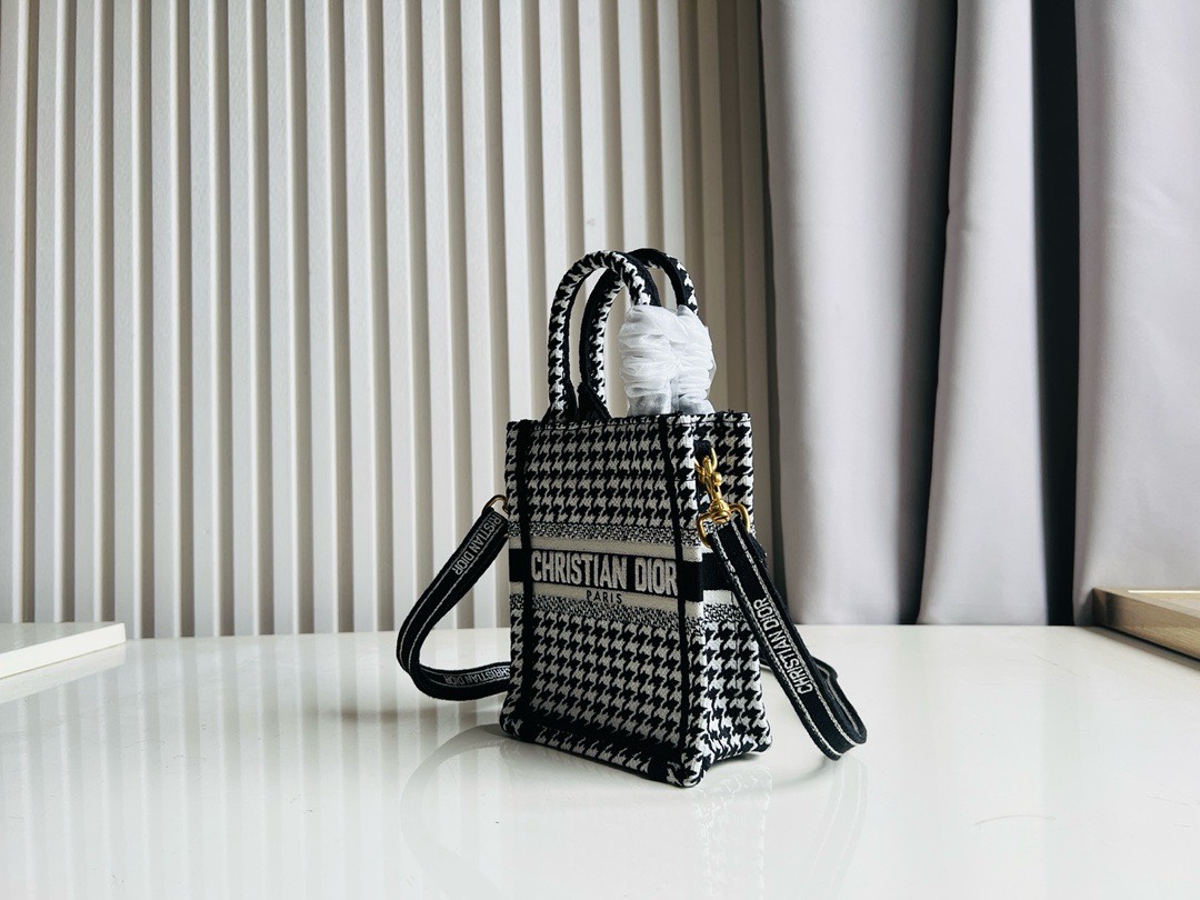 Bagsaaa D10r Phone Book ToteBlack and White Macro Houndstooth Embroidery - 13.5*5*18cm