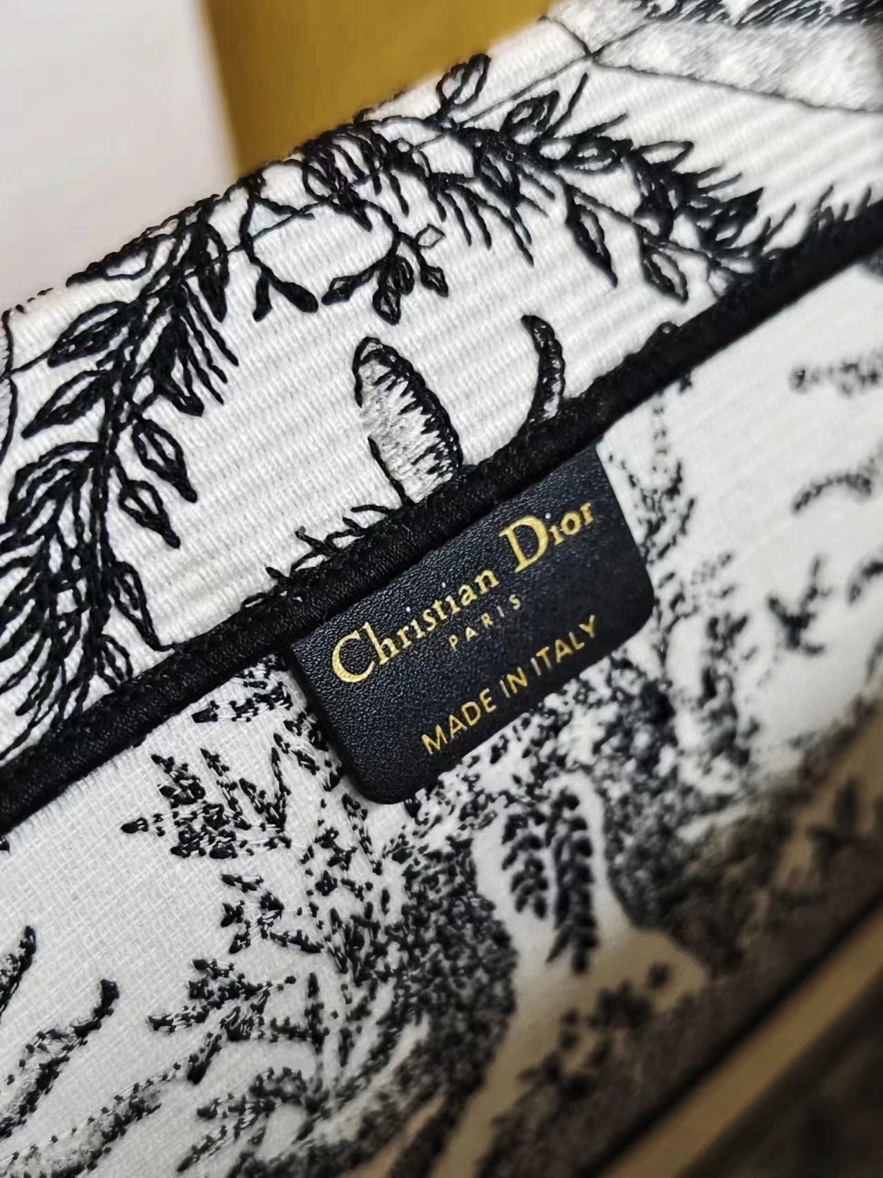 Bagsaaa Large D10r Book Tote White and Black Toile de Jouy Soleil Embroidery - 42 x 35 x 18.5 cm
