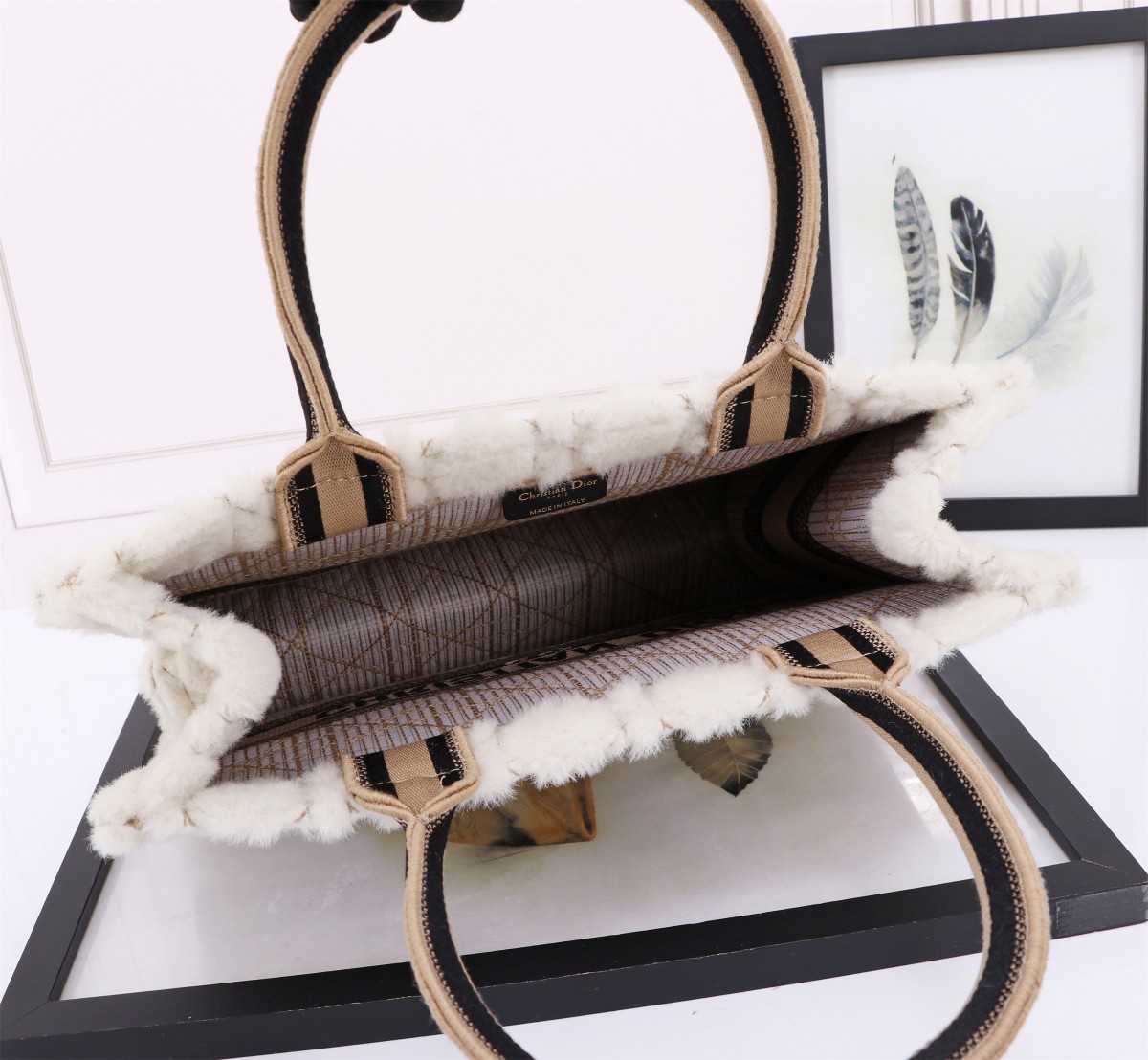 Bagsaaa Medium D10r Book Tote Beige Cannage Shearling - 36 x 27.5 x 16.5 cm