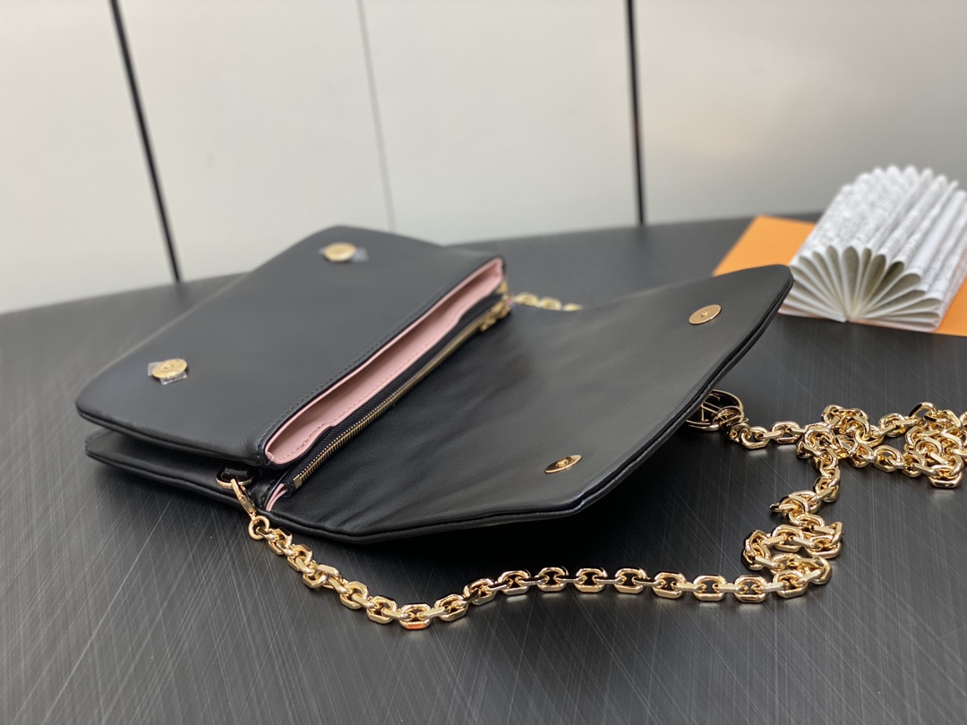 Bagsaaa L0vis Vvtt0n M82116 Pochette Coussin Black - 20 x 14 x 8 cm
