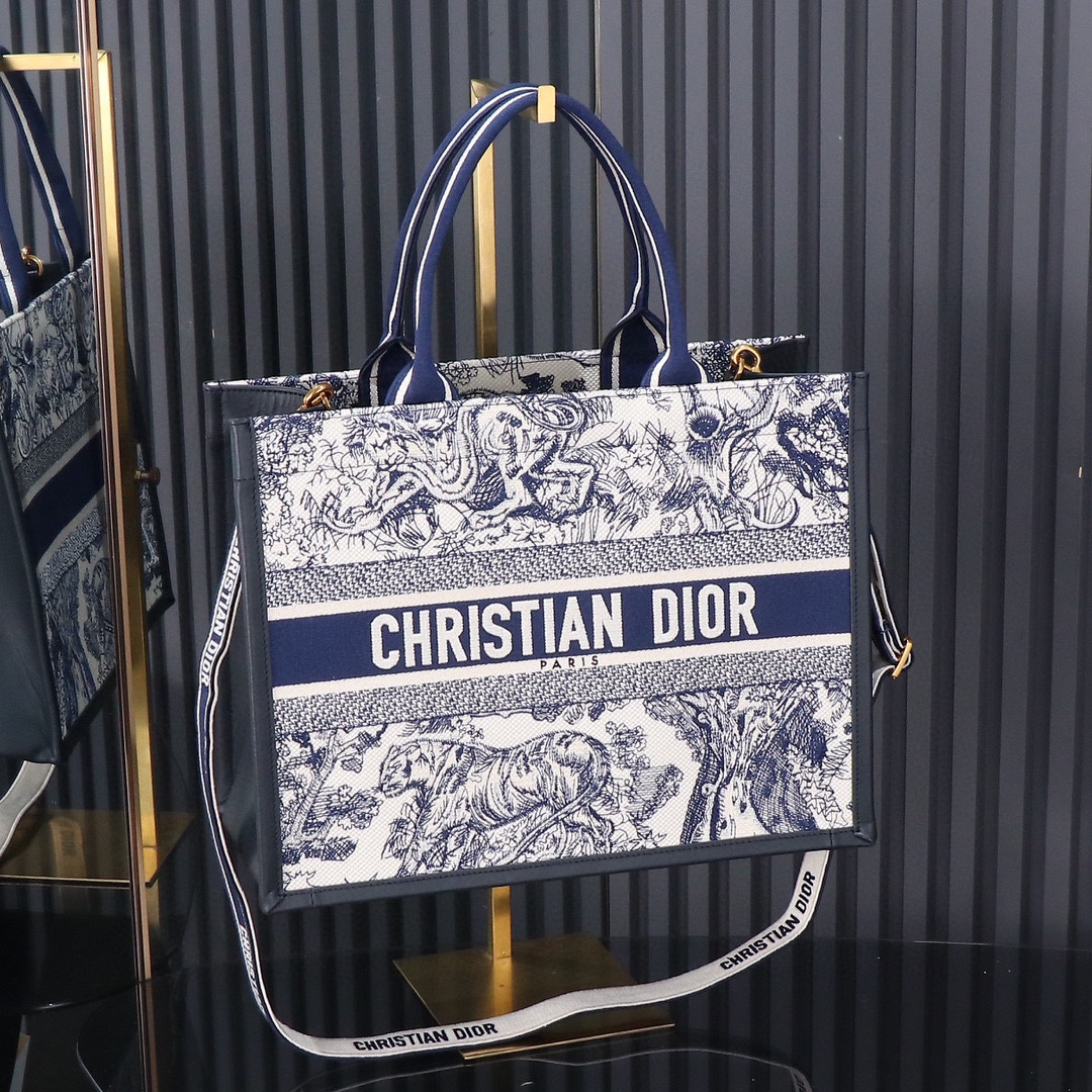 Bagsaaa Medium D10r Book Tote White and Navy Blue Toile de Jouy Sauvage Embroidery with Navy Blue Calfskin - 36.5 x 28 x 17.5 cm