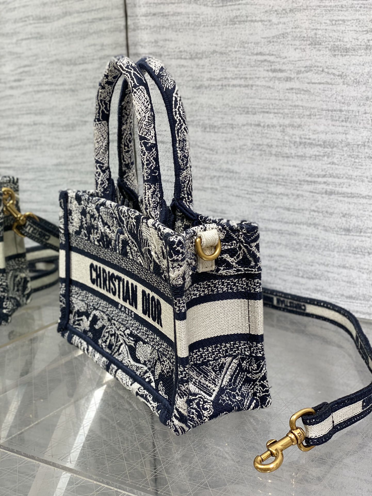 Bagsaaa Mini D10r Book Tote Blue Toile de Jouy Reverse Embroidery - 21.5 x 13 x 7.5 cm