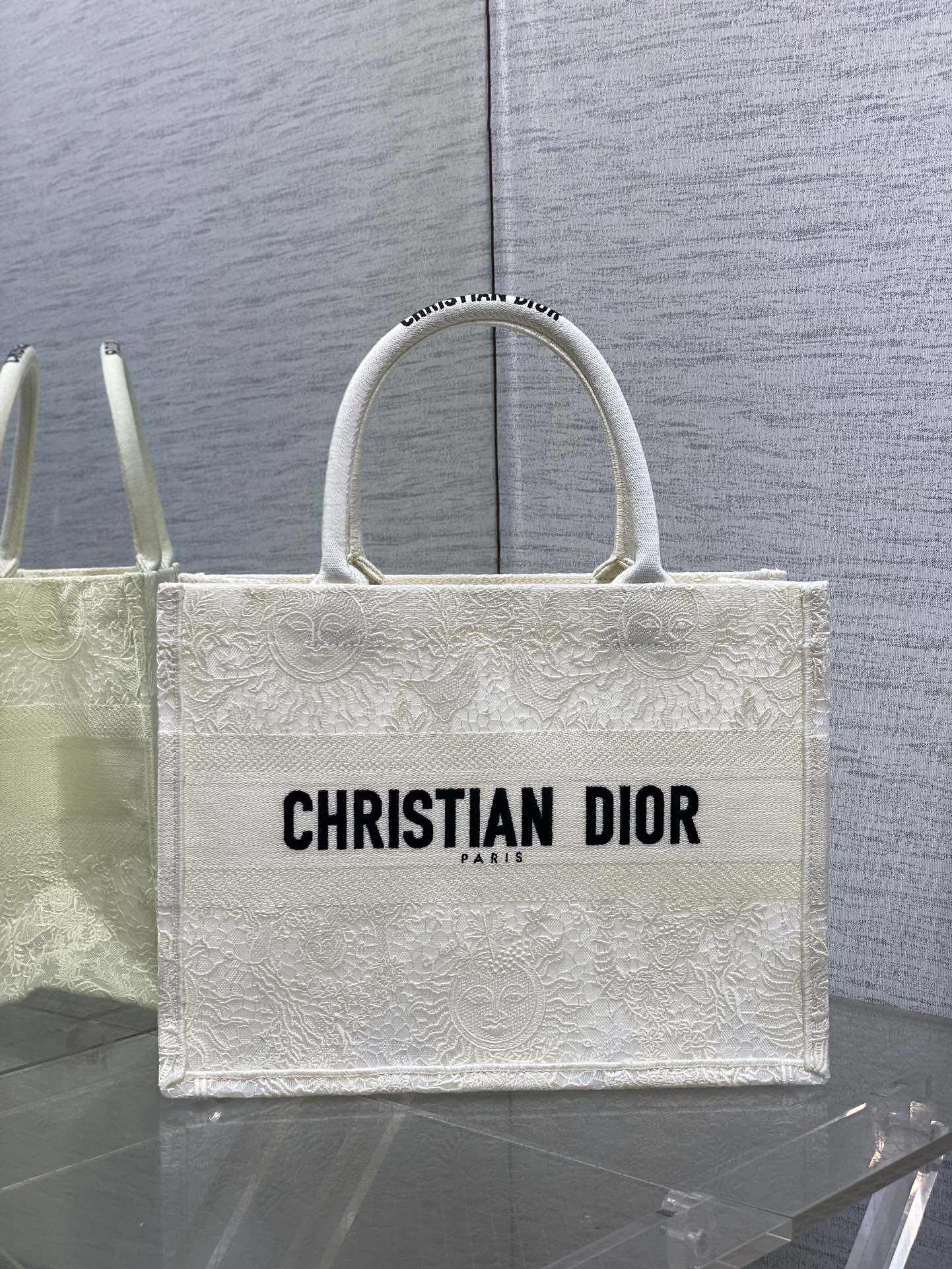 Bagsaaa Medium D10r Book Tote White Toile de Jouy Soleil Macramé Embroidery - 36 x 27.5 x 16.5 cm