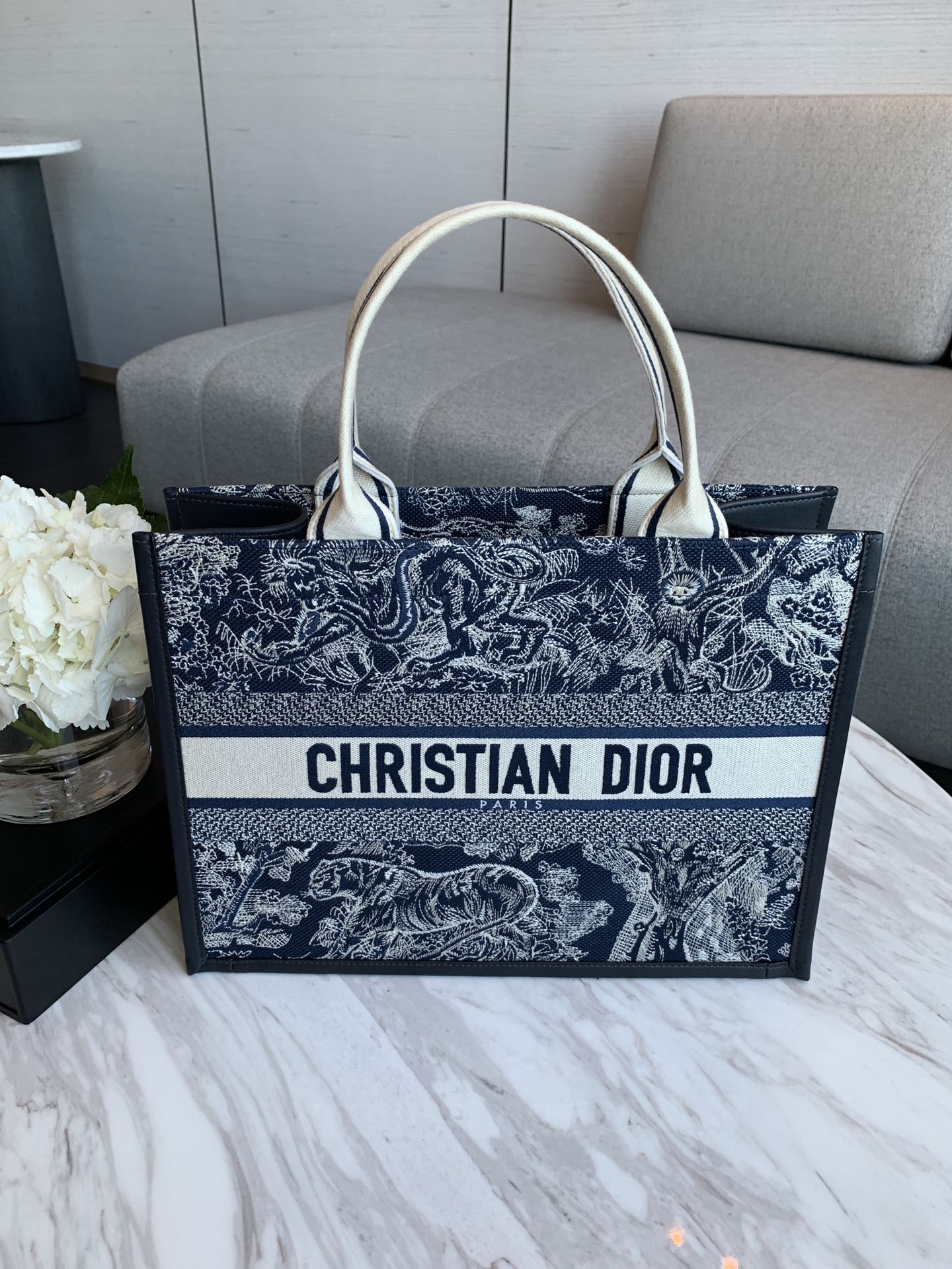 Bagsaaa Medium D10r Book Tote Blue and Ecru Toile de Jouy Reverse Embroidery with Blue Calfskin - 36.5 x 28 x 16.5 cm