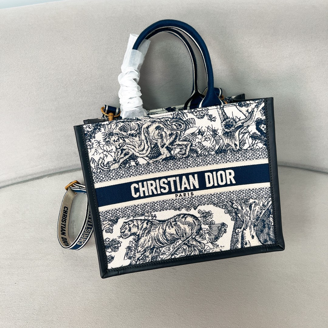 Bagsaaa Small D10r Book Tote White and Navy Blue Toile de Jouy Sauvage Embroidery with Navy Blue Calfskin - 26.5 x 22 x 14 cm