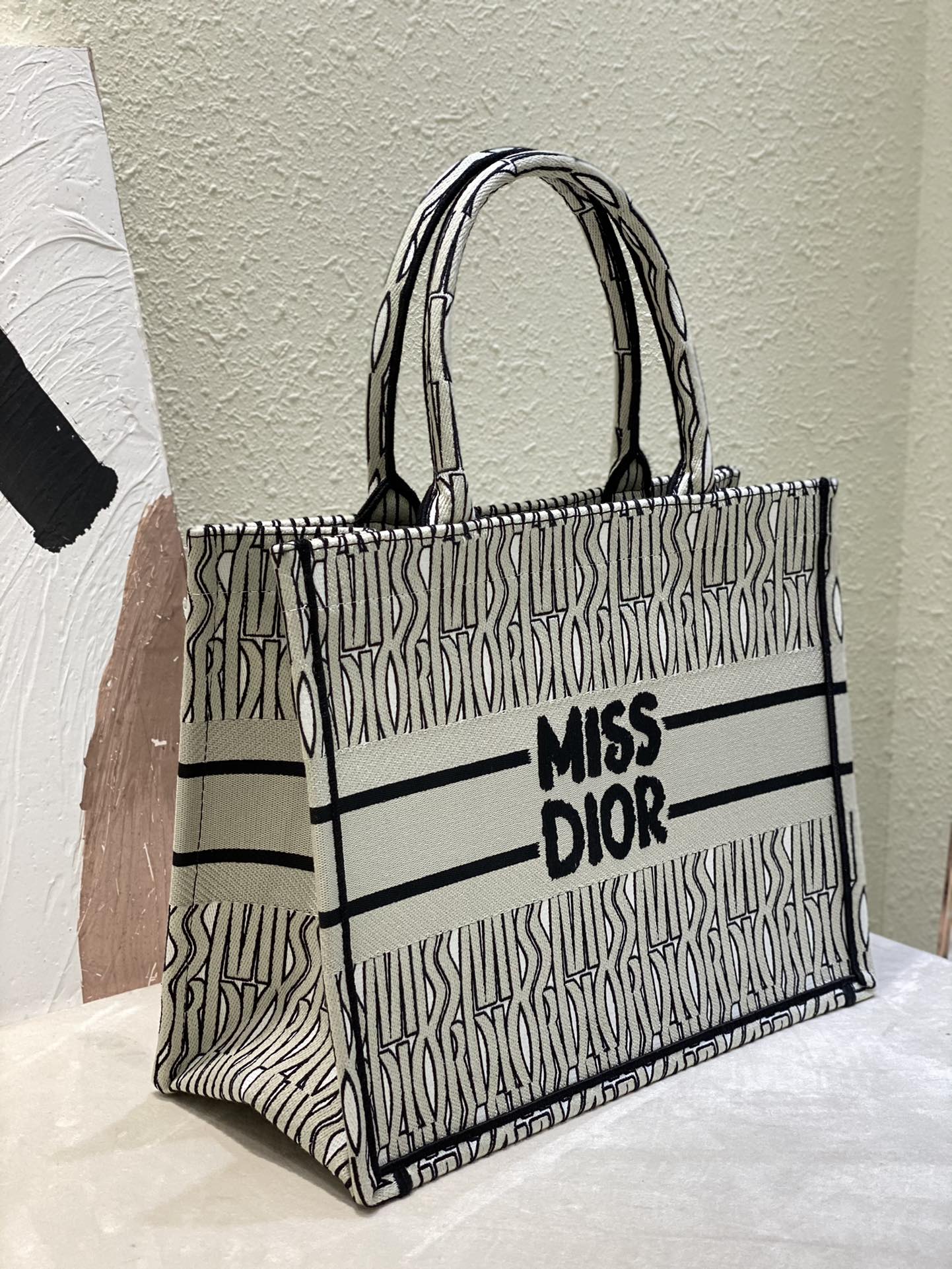 Bagsaaa Medium D10r Book Tote White & Pale Green Miss D10r Allover Embroidery - 36 x 27.5 x 16.5 cm