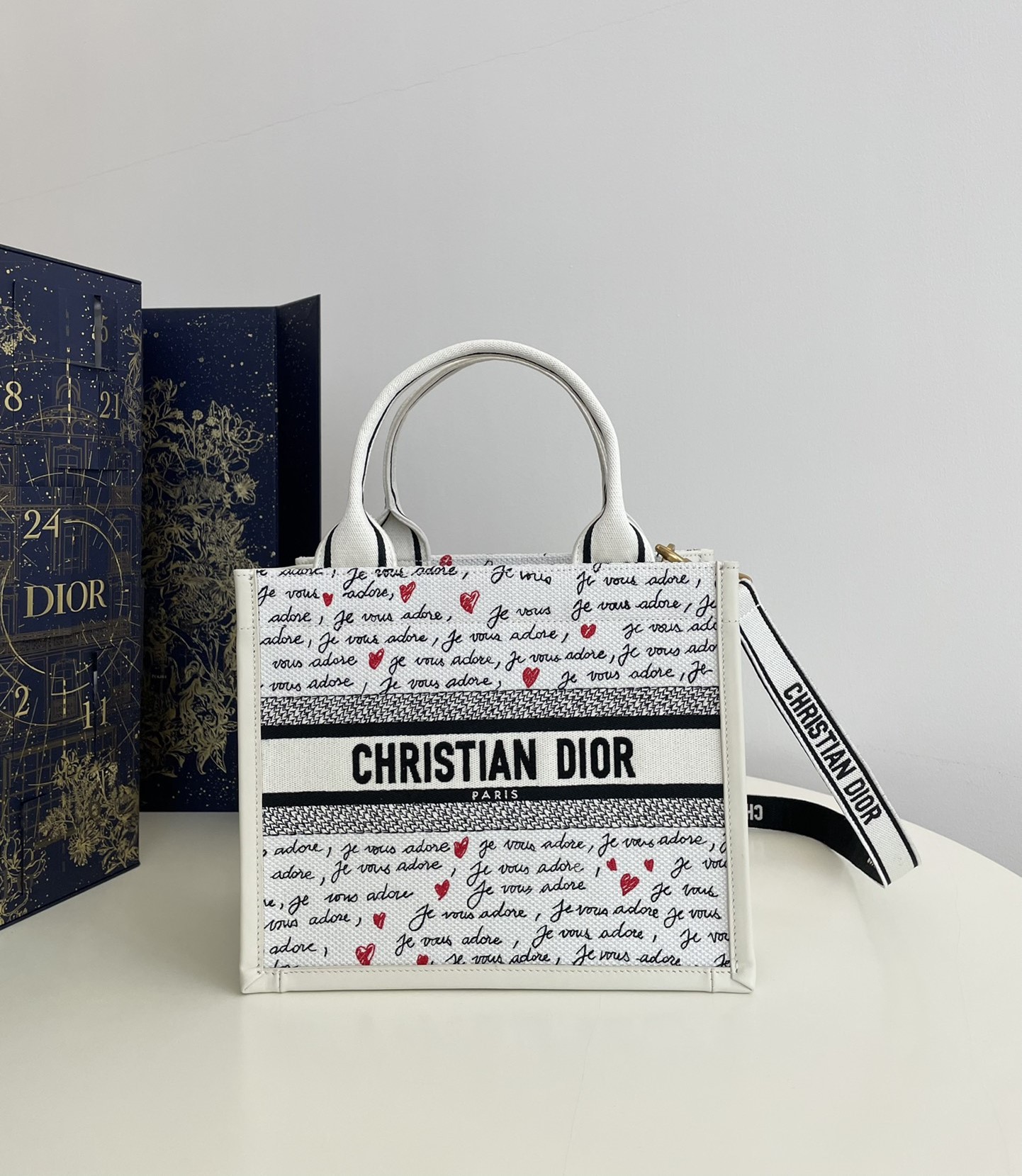 Bagsaaa D10ramour Small D10r Book Tote White Embroidery with Black and Red Je Vous Adore Motif and White Calfskin - 26.5 x 22 x 14 cm