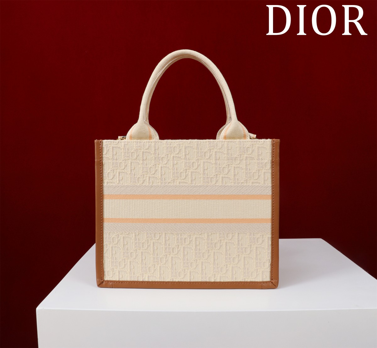Bagsaaa Small D10r Book Tote Beige D10r Oblique Embroidered Raffia and Camel Calfskin - 26.5 x 22 x 14 cm