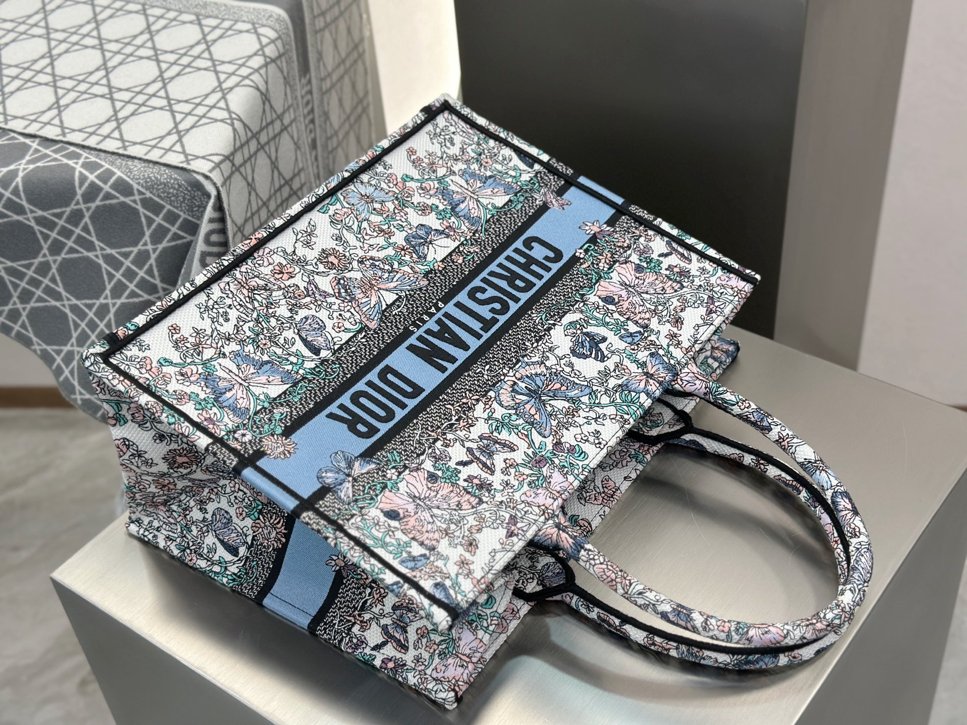 Bagsaaa Medium D10r Book Tote White and Blue Toile de Jouy Papillon Embroidery - 36 x 27.5 x 16.5 cm