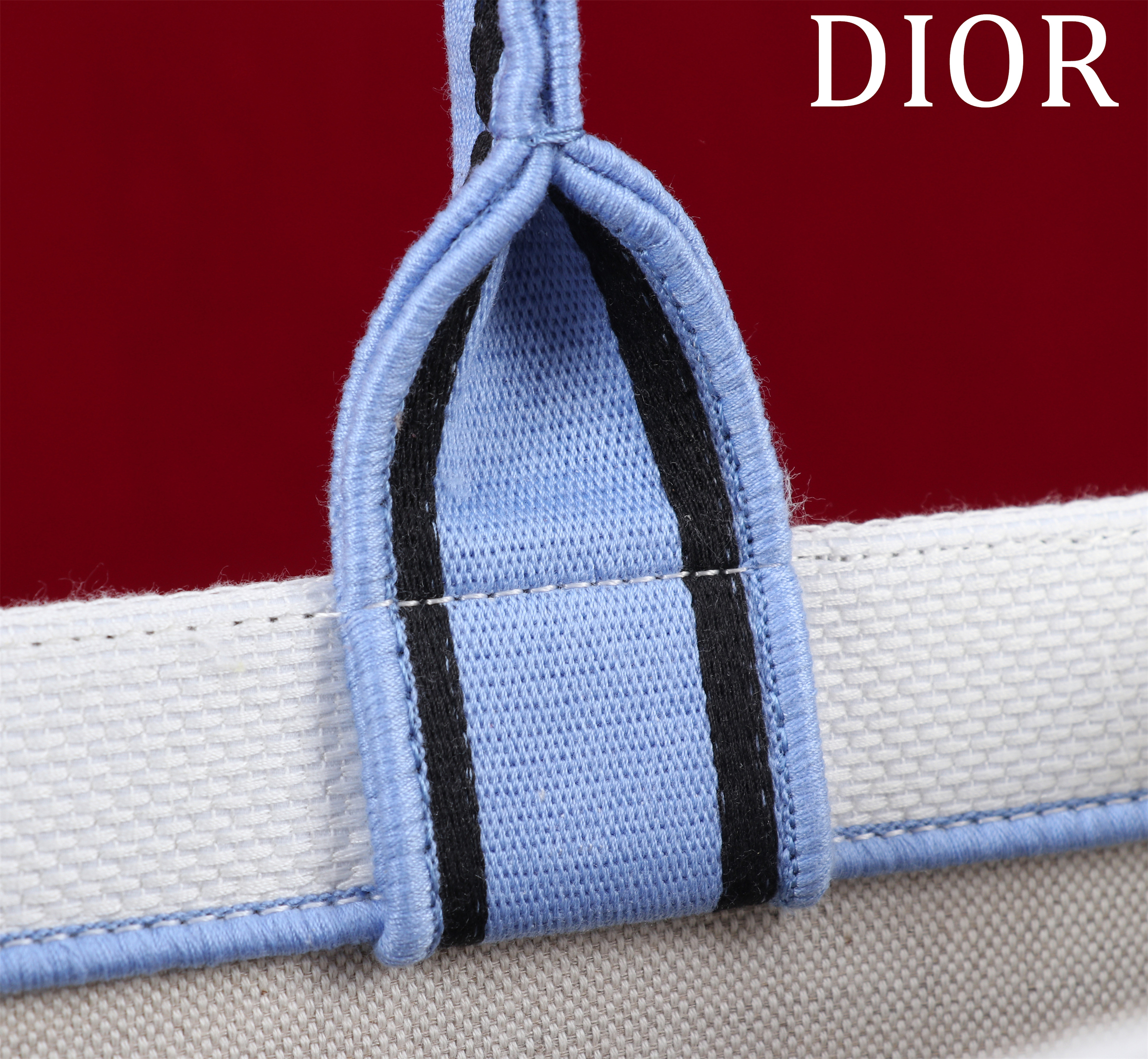 Bagsaaa D10ramour Medium D10r Book Tote Latte Embroidery with Multicolor Amour 1947 Motif and Latte Calfskin - 36.5 x 28 x 17.5 cm