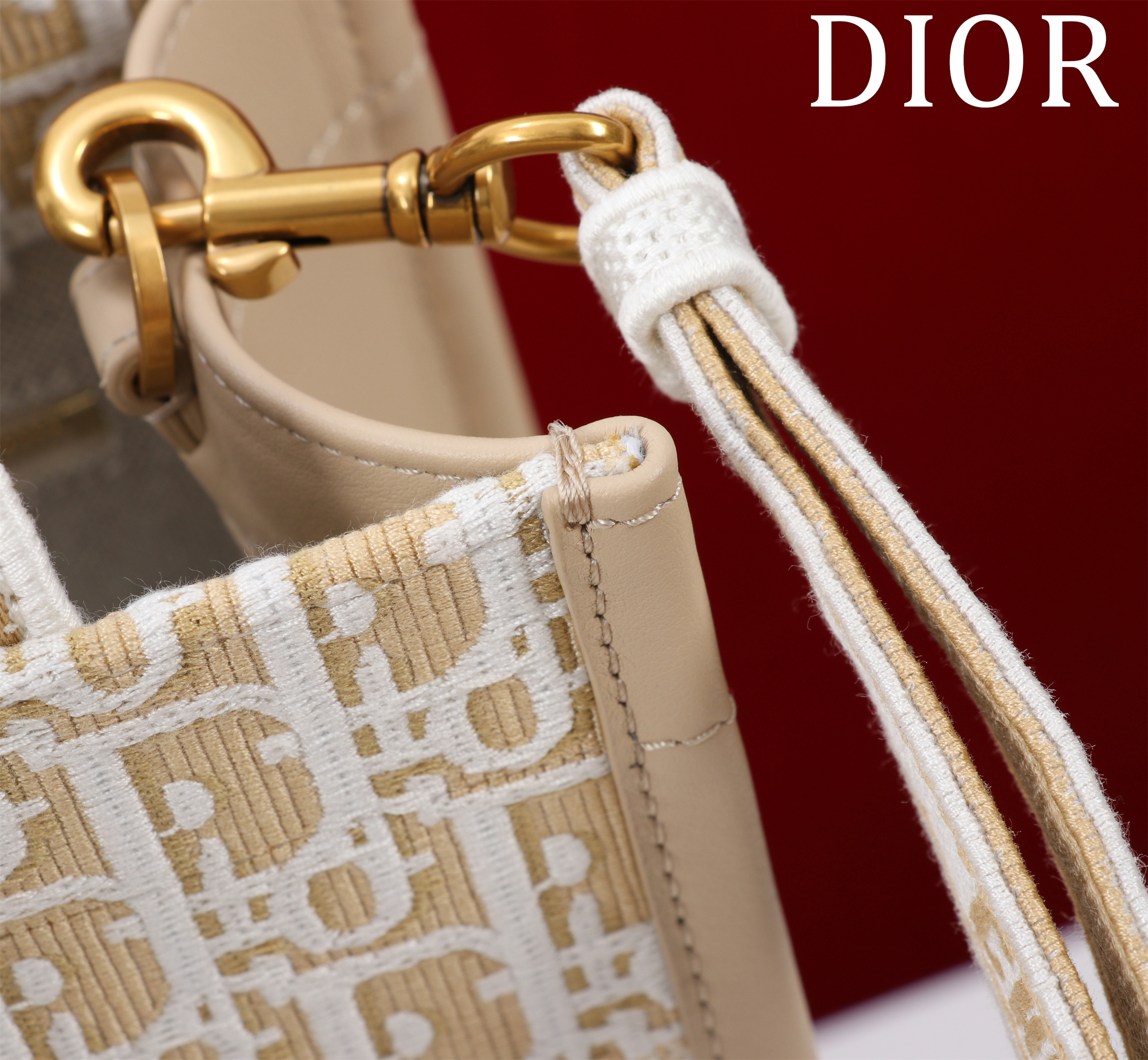 Bagsaaa Small D10r Book Tote Natural D10r Oblique Embroidery and Calfskin - 26.5 x 22 x 14 cm