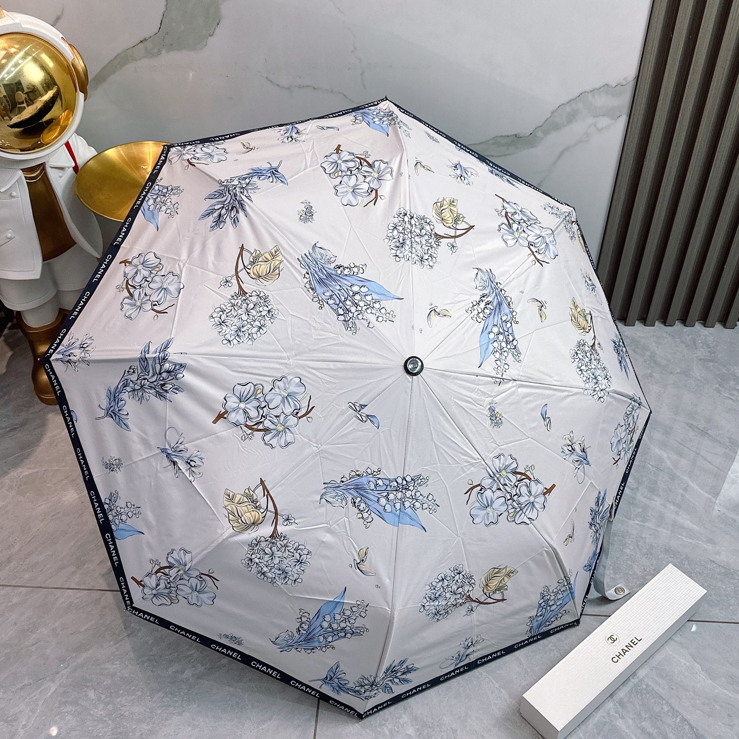 Bagsaaa Ch**el Umbrella 05