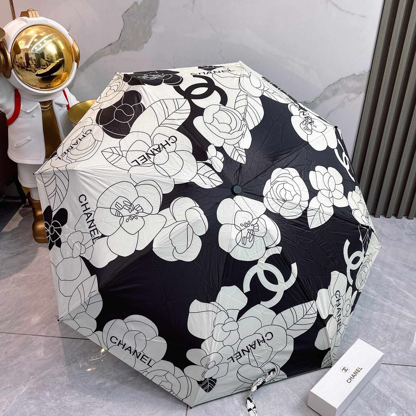 Bagsaaa Ch**el Umbrella 06