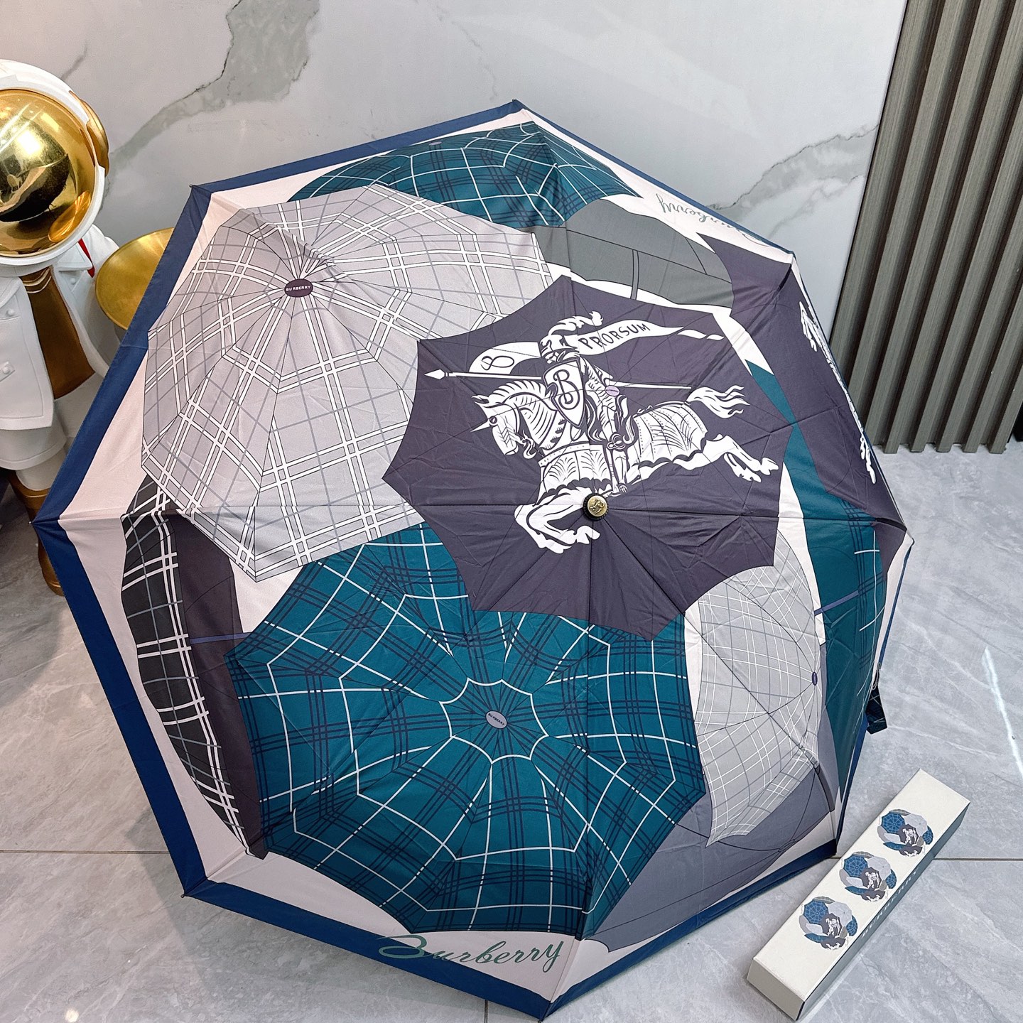 Bagsaaa Bv*b*rry Umbrella