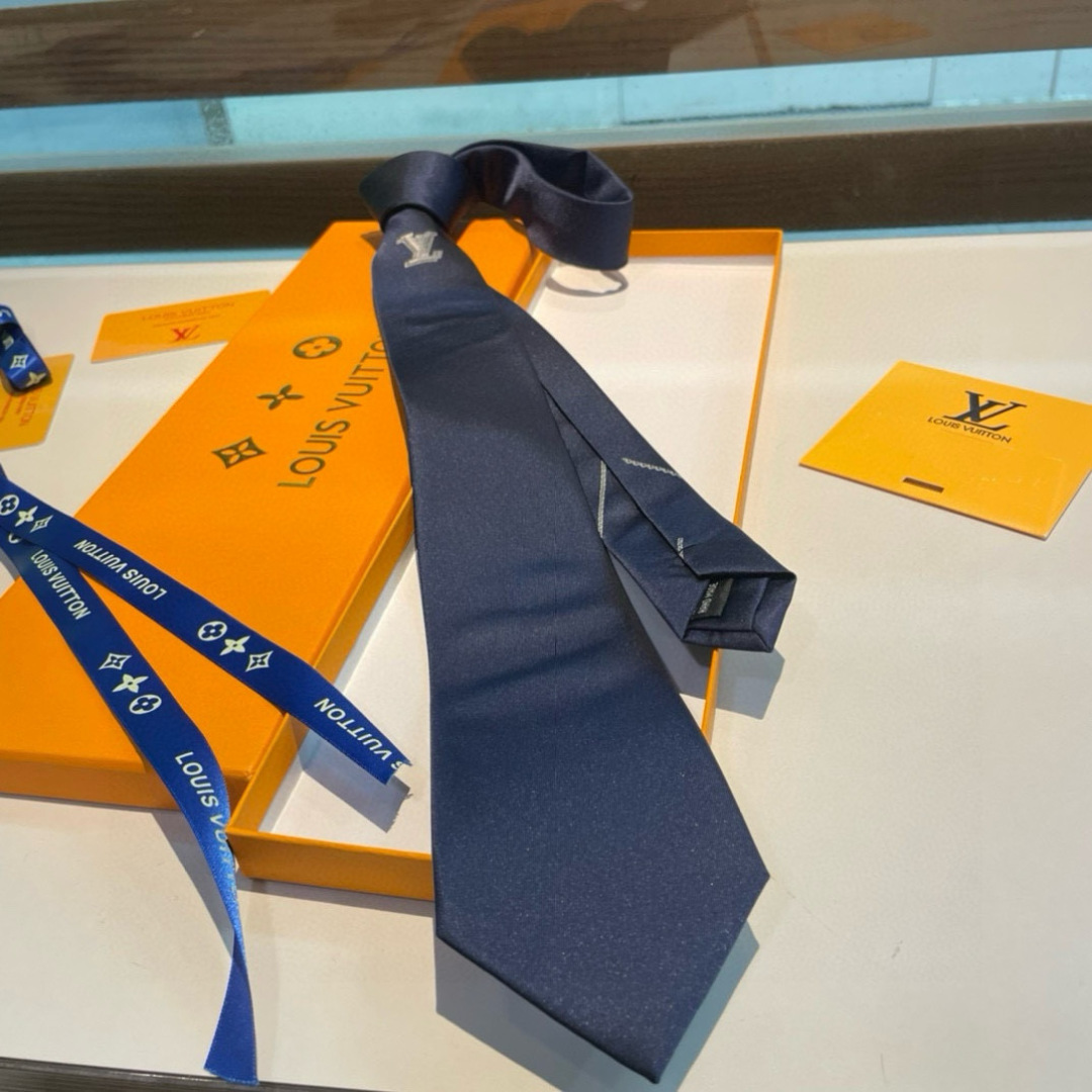 Bagsaaa LV Tie