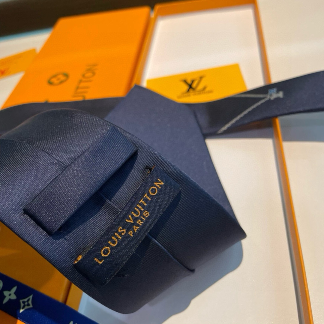 Bagsaaa LV Tie