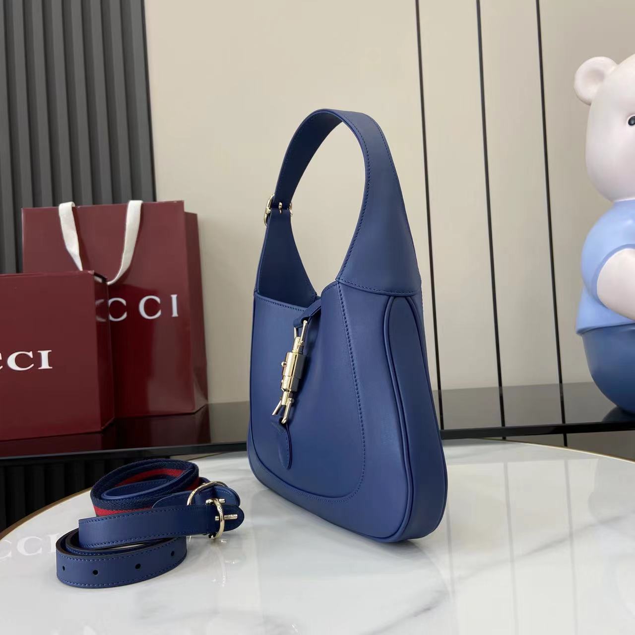 Bagsaaa Gvc*1 Jackie 1961 small shoulder bag 810232 Blue leather - 27.5x19x4cm
