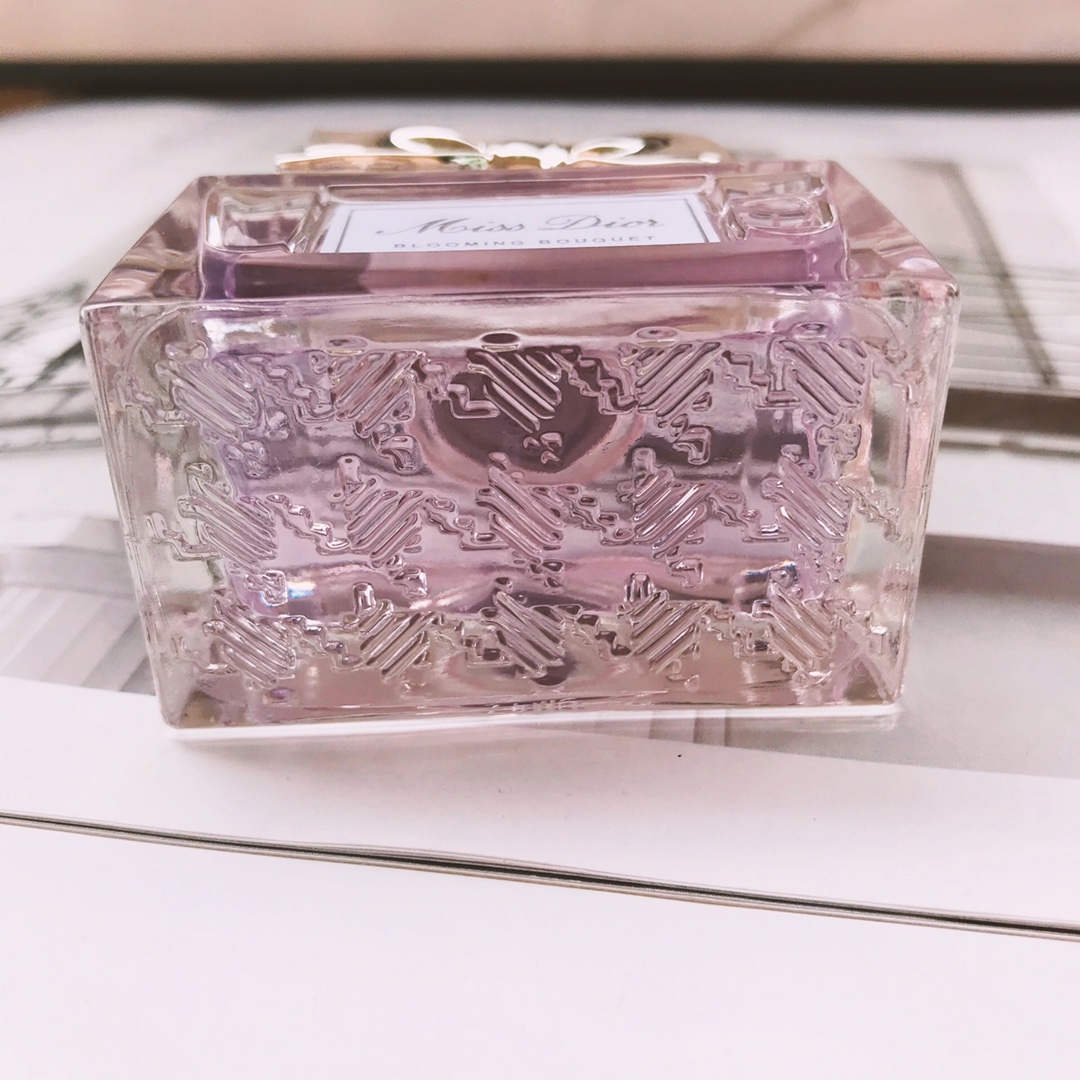 Bagsaaa Miss D10r Blooming Bouquet Eau de Toilette