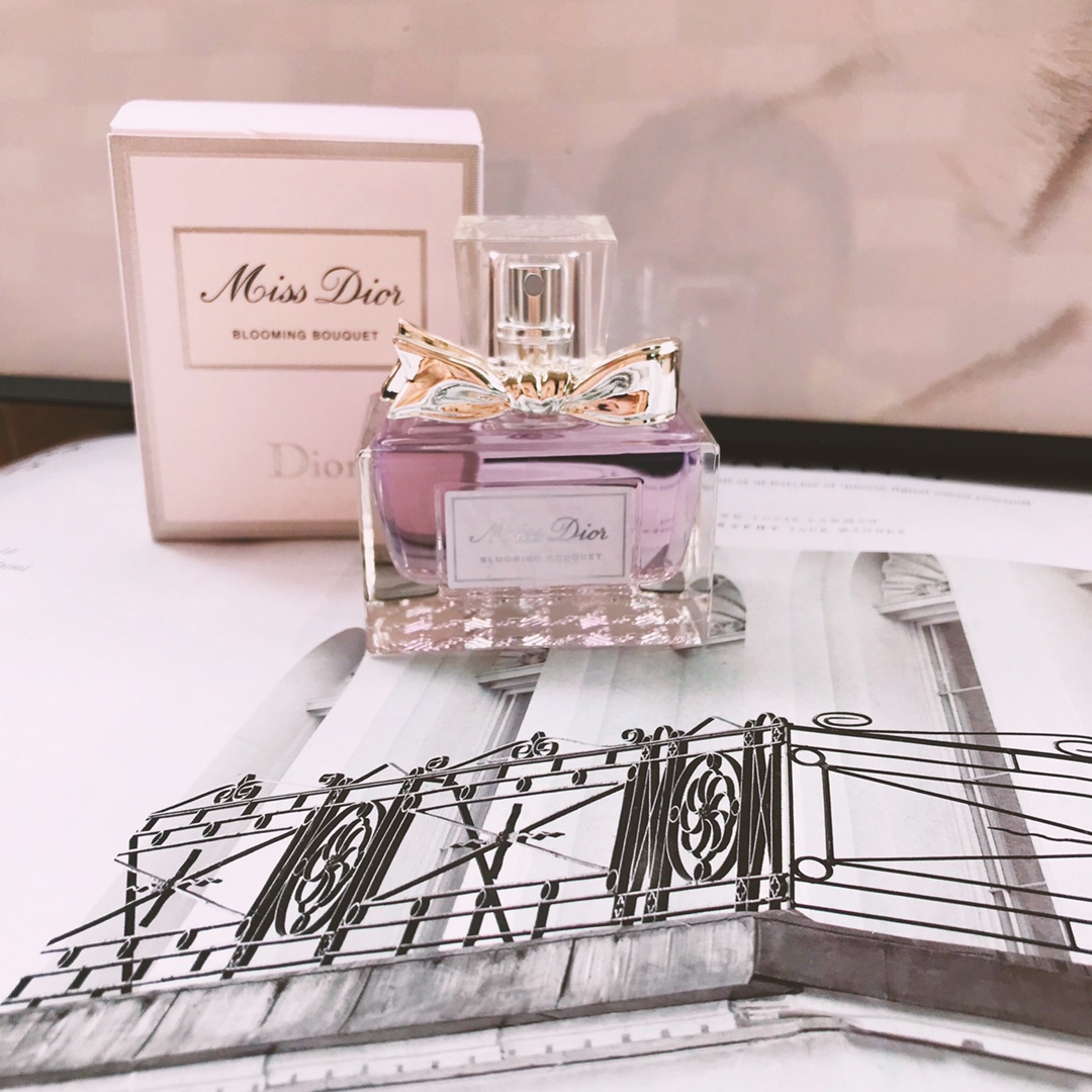 Bagsaaa Miss D10r Blooming Bouquet Eau de Toilette
